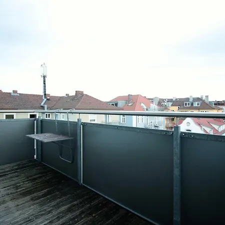 Helle 2-zimmer - Nahe Innenstadt & Bahnhof Διαμέρισμα *